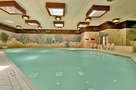 Days Hotel & Conference Toronto Airport East 05.[1]